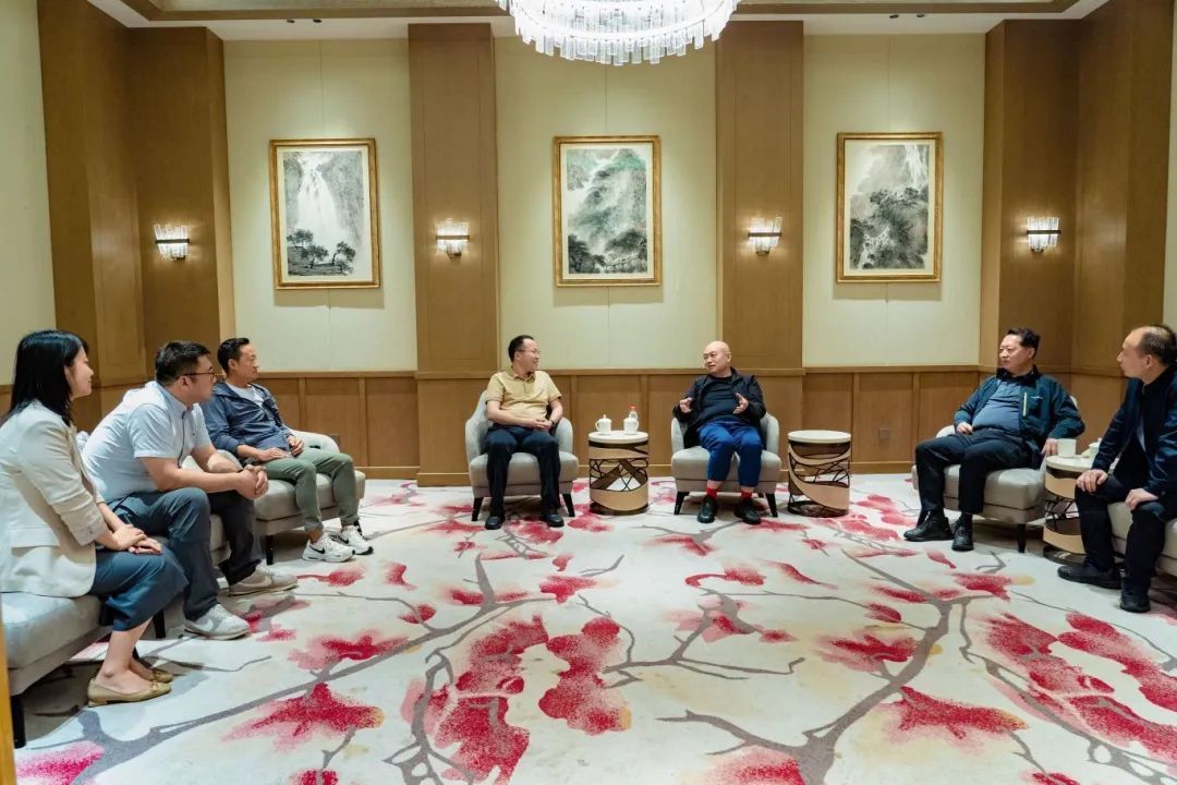 校友事务与对外合作处处长韩光